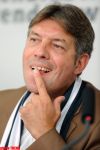 Главный тренер азербайджанского футбольного клуба "Нефтчи" считает правильным свое решение об отстранении ведущих игроков