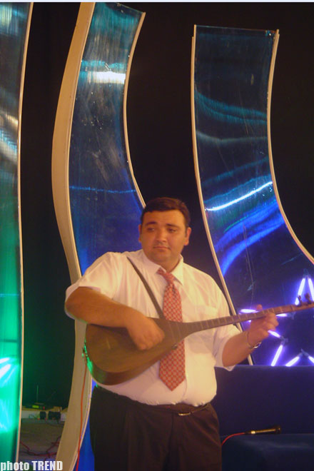 Что связывает певца Самира Багирова и ведущего Фарида Рзаева? (фотосессия)