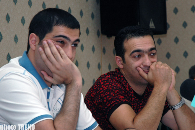 Мейханачы Намик Гарачухурлу вместо русалки снялся с обезьяной (фотосессия)