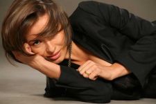 Я  все время ждала удара в спину – экс-солистка группы "Виа Гра" Надя Грановская (фотосессия)