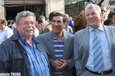 Двойной удар в день азербайджанского национального театра (фотосессия)