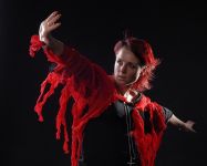 Я жутко упряма и своенравна, слишком прямолинейна, непредсказуема в поступках - российская рок-певица ZажиGалка (фотосессия)