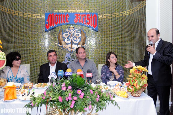 Ковбоя Элариза Мамедоглу не поняли коллеги  (фотосессия)