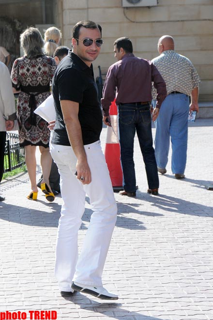 Ковбоя Элариза Мамедоглу не поняли коллеги  (фотосессия)