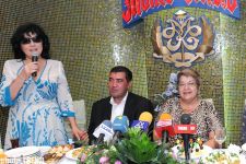 Ковбоя Элариза Мамедоглу не поняли коллеги  (фотосессия)