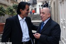 Народная артистка Азербайджана Назпери Досталиева пригласила на ифтар известных деятелей культуры (фотосессия)