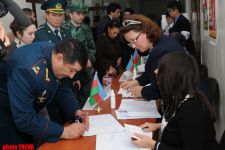 Граждане Азербайджана выбирают президента республики – фотосессия