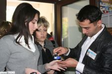 Граждане Азербайджана выбирают президента республики – фотосессия