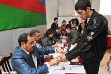 Граждане Азербайджана выбирают президента республики – фотосессия