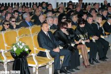 Азербайджан попрощался с выдающимся певцом Муслимом Магомаевым – фотосессия