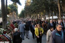 Азербайджан попрощался с выдающимся певцом Муслимом Магомаевым – фотосессия