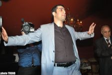 Азербайджанский режиссер Мугамат Азизов защитил мейханачы Намига Гарачухурлу (видео)