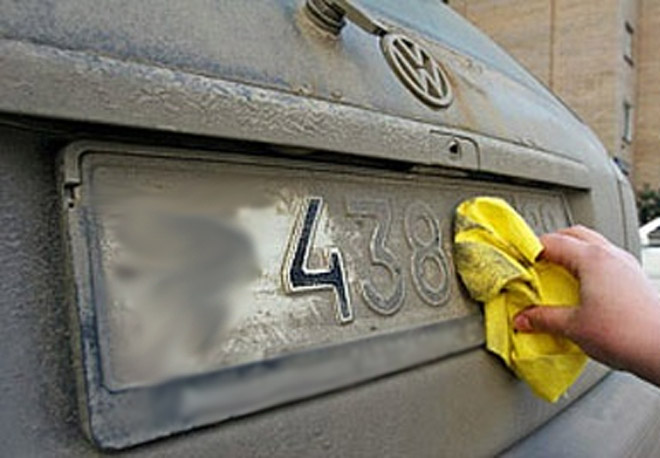 В Баку автомобилисты пренебрегают законом о чистоте государственного номера