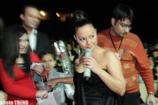 Хочу остаться в Баку навсегда - турецкая певица Эбру Гюндеш (фотосессия, видео)