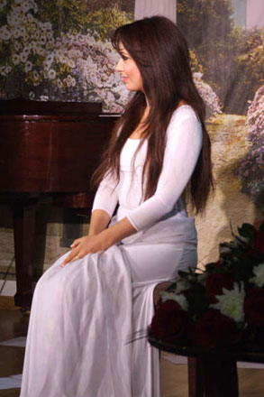 Поэтесса Нигяр Гасанзаде удивит бакинскую публику новым экспериментом (фотосессия)