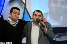 Азербайджанские исполнители забыли, как выглядят доллары (фотосессия)