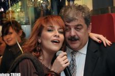 Азербайджанская певица Манана устроила "первый бал" для своей дочери (фотосессия)