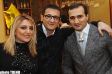 На дне рождения Айгюн Кязымовой, Рухангиз Аллахвердиева стала крокодилом Геной (видео - фотосессия)