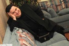 На дне рождения Айгюн Кязымовой, Рухангиз Аллахвердиева стала крокодилом Геной (видео - фотосессия)