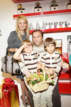 Виктор Батурин меняет детей на недвижимость