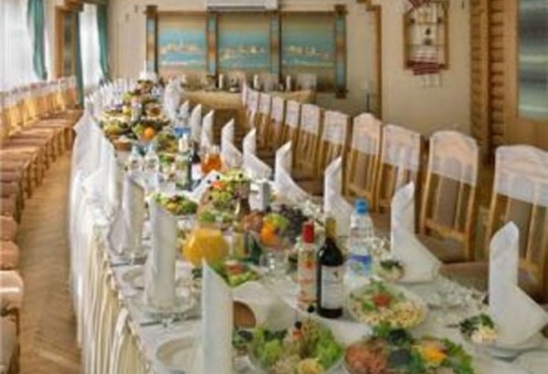 В Азербайджане около 40 домов торжеств нарушили установленные госстандарты