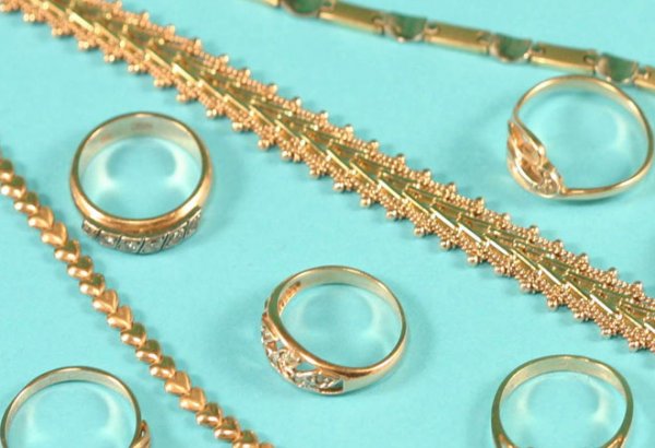 В Баку выявлена продажа некачественных ювелирных изделий