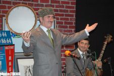 17-летний народный артист Азербайджана Джанали Акберов и Рональдо (фотосессия)