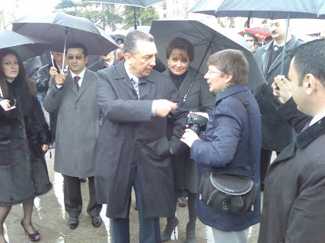 Изготовленная в Гяндже пахлава попала в книгу рекордов (фотосессия)