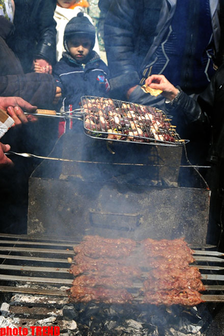 Информация об азербайджанской кухне вошла в справочник Санкт-Петербурга
