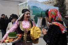 Новруз - особенности праздничного стола и прыжков через костер (фотосессия)