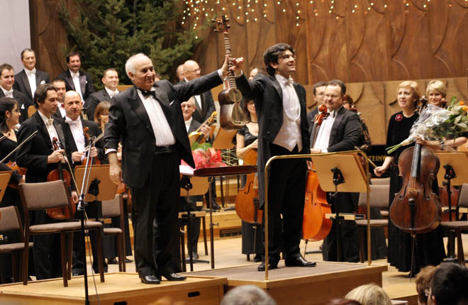 Азербайджанский дирижер получил приз зрительских симпатий "Музыкального олимпа"