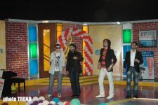 "Террористы - ниндзя", китайцы и африканцы захватили телеведущего в еврейской шапочке (фотосессия)