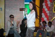 "Террористы - ниндзя", китайцы и африканцы захватили телеведущего в еврейской шапочке (фотосессия)