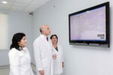 Ряды "скорой" Баку освобождаем от пожилых сотрудников – главврач Центральной скорой помощи Баку