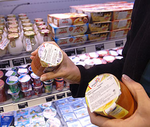 В Азербайджане уничтожено еще 380 кг просроченных продуктов питания