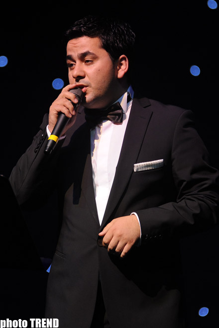 Свадьбы мешают азербайджанскому певцу Самиру Пириеву влиться в турецкий шоу-бизнес