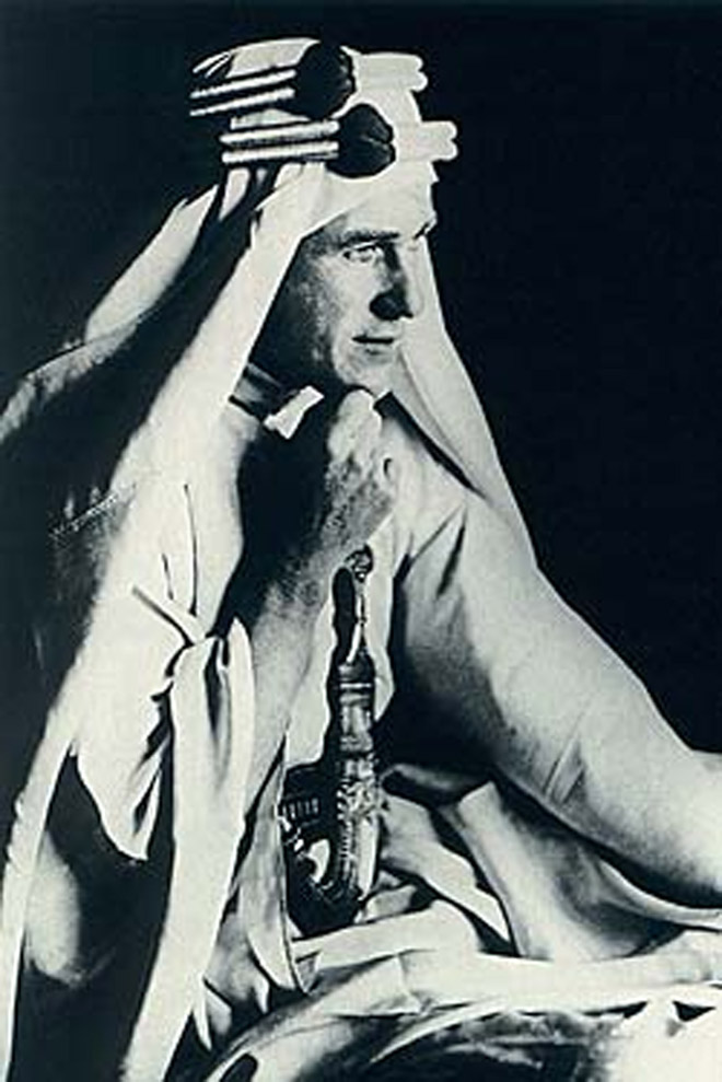 Боевые катарские танцы на бакинской сцене