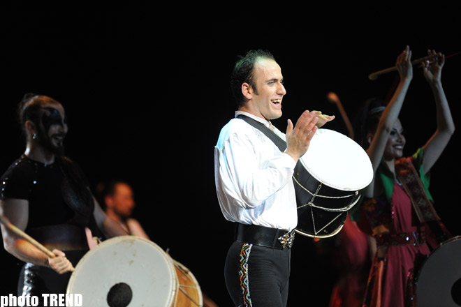 218 ударов в минуту - концерт "Анадолу атеши" в Баку ( фотосессия)