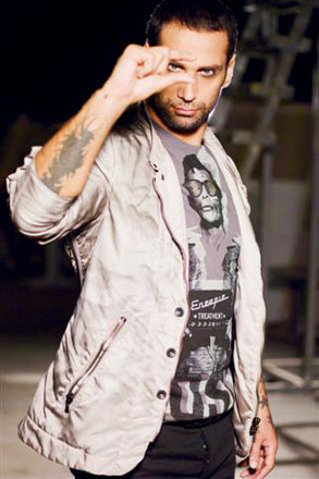 Турецкий певец Догуш выбрал азербайджанскую певицу