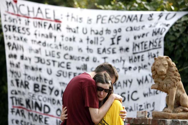 11 тысяч фанатов пройдут на панихиду Майкла Джексона бесплатно