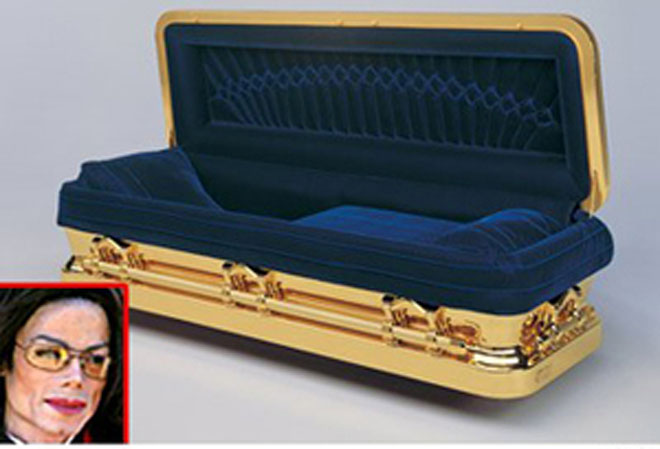 Сестра Майкла Джексона уверена, что певца убили