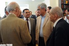 В Баку состоялась презентация книги Хафиза Пашаева "Манифест одного посла" (фотосессия)