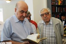 В Баку состоялась презентация книги Хафиза Пашаева "Манифест одного посла" (фотосессия)