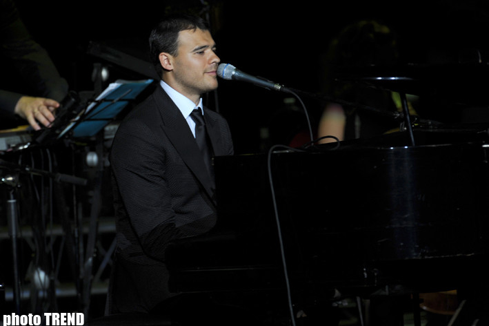 Потрясающее шоу Эмина Агаларова в Баку!