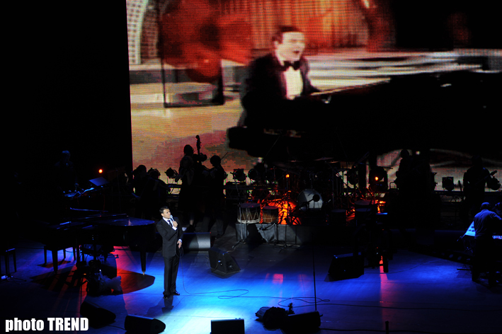 Потрясающее шоу Эмина Агаларова в Баку!