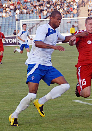 Бразильский герой с "испорченным зрением" или битва "Бакы" против "Левски"