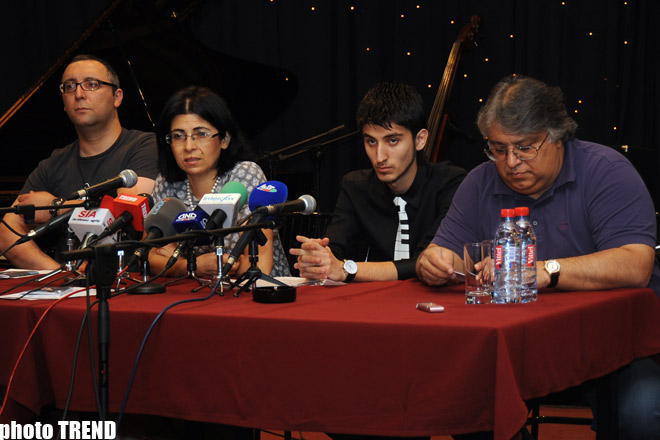 Исфар Сарабский выиграл на джазовой олимпиаде - народный артист СССР Фархад Бадалбейли