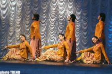 Современные индийские танцы в Баку  (фотосессия)