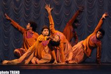 Современные индийские танцы в Баку  (фотосессия)