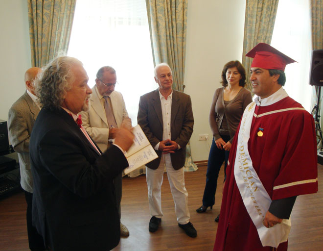 Азербайджанский художник Надир Гусейнов стал членом Международной академии художеств мира под эгидой ЮНЕСКО